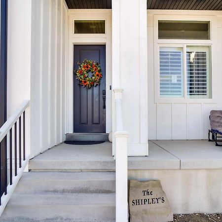 Contemporary Home With Grill Near Utah Lake! Saratoga Springs Экстерьер фото