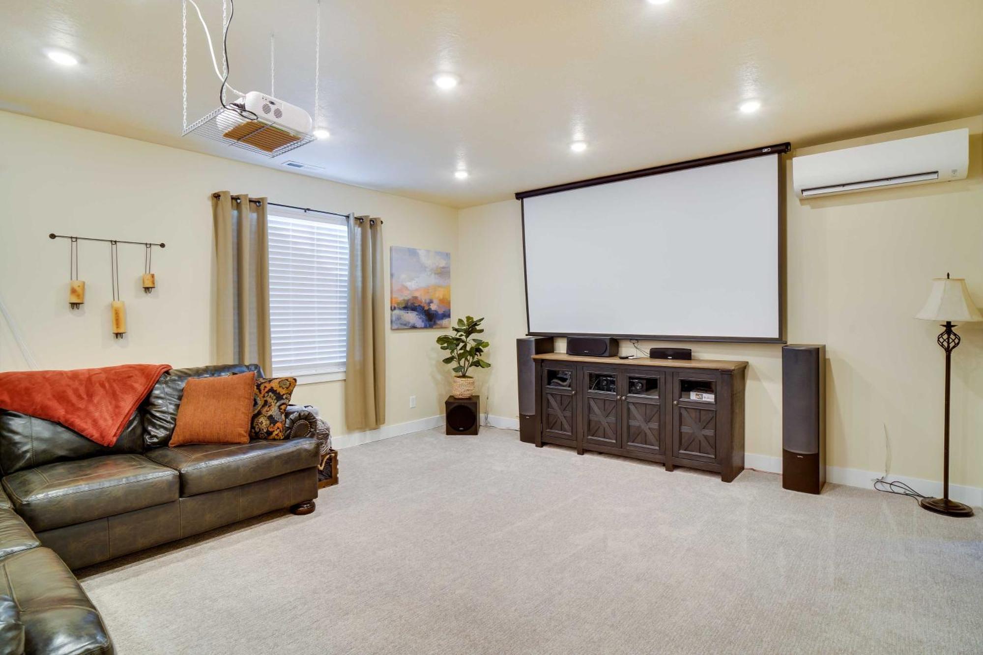 Contemporary Home With Grill Near Utah Lake! Saratoga Springs Экстерьер фото