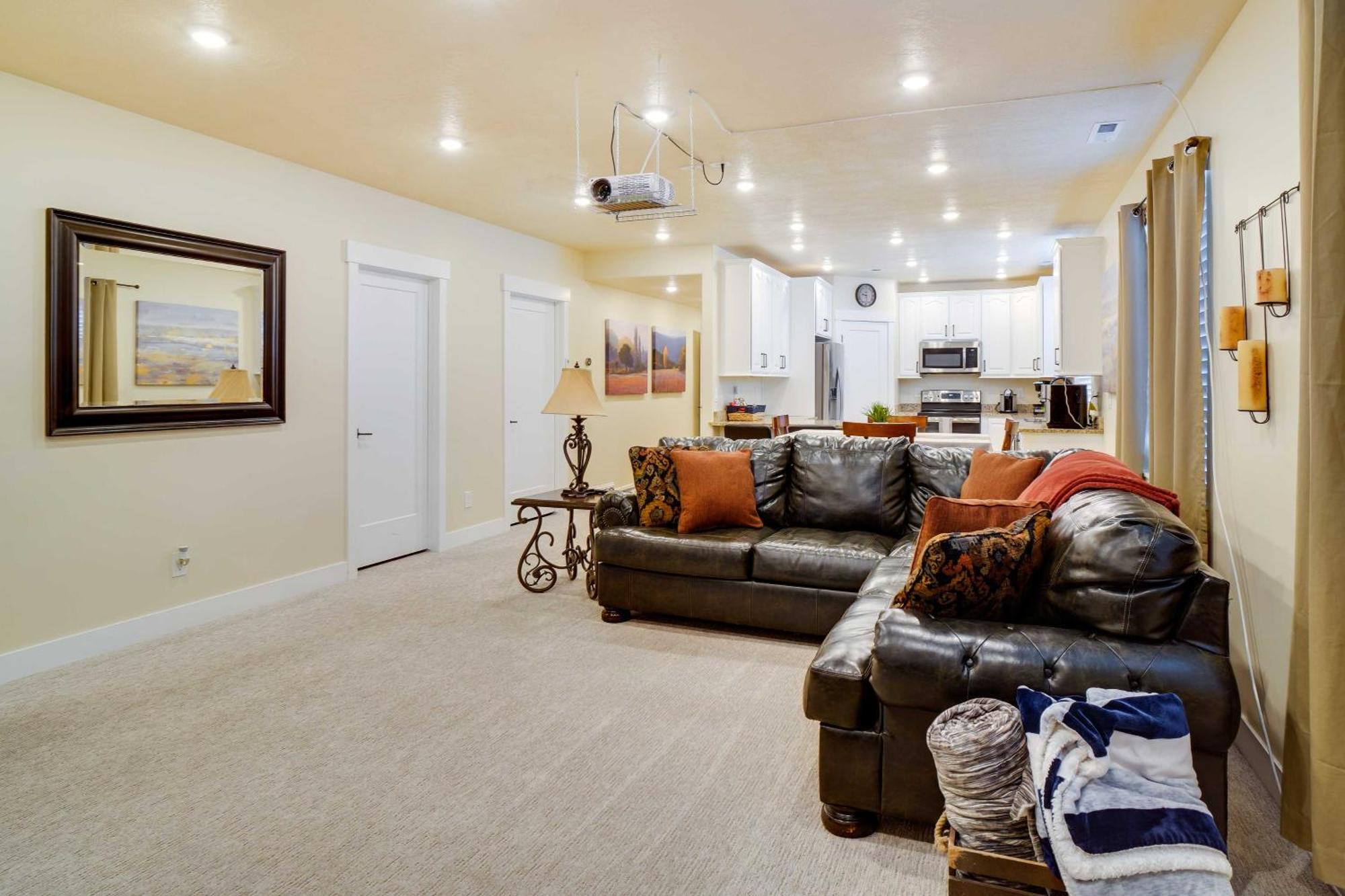 Contemporary Home With Grill Near Utah Lake! Saratoga Springs Экстерьер фото