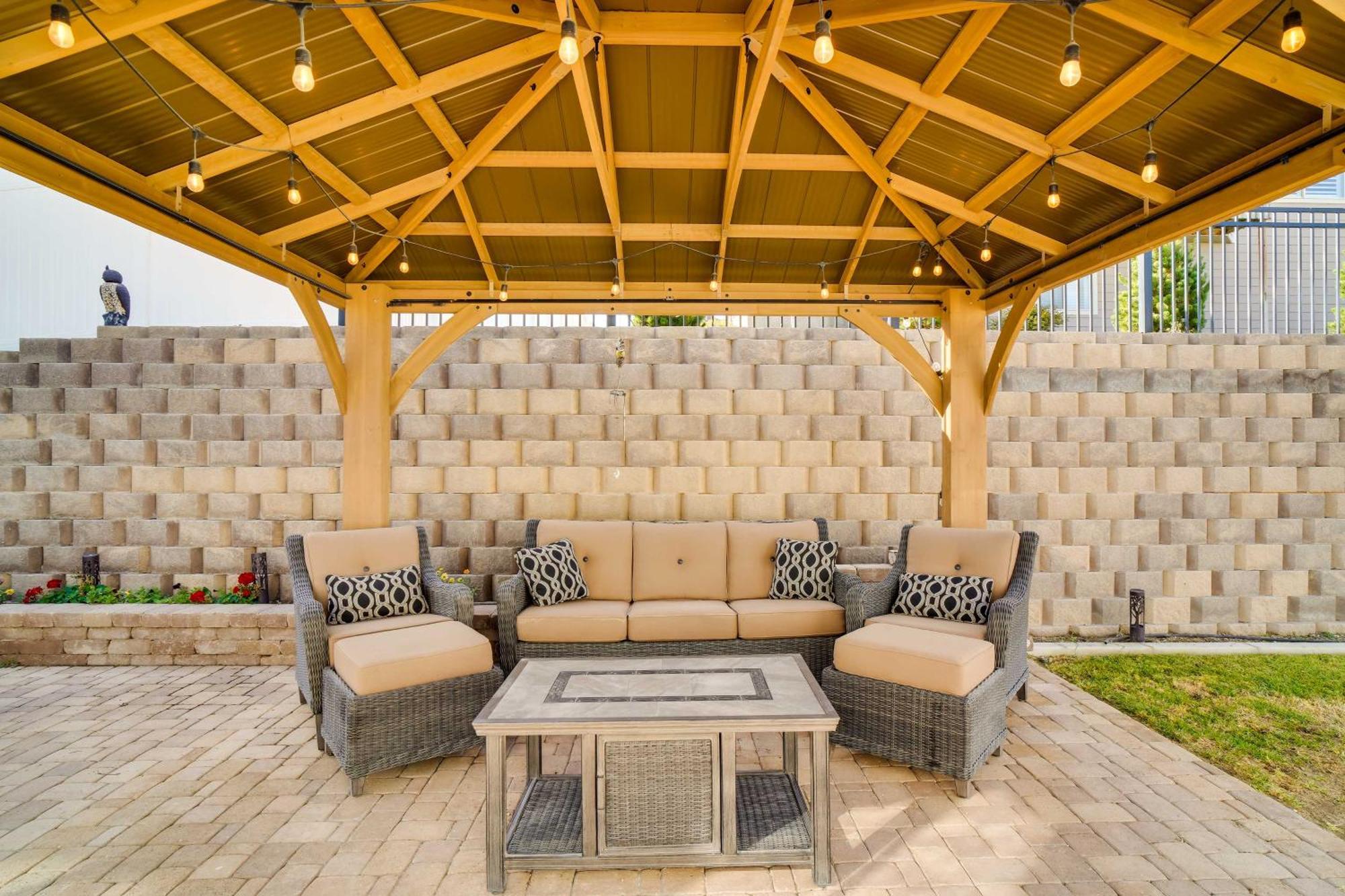 Contemporary Home With Grill Near Utah Lake! Saratoga Springs Экстерьер фото